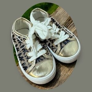 Michael Kors, Kids, Shoes Unisex,Gold,Size 6,Lace Up, Synthetic,Brand Pattern.!